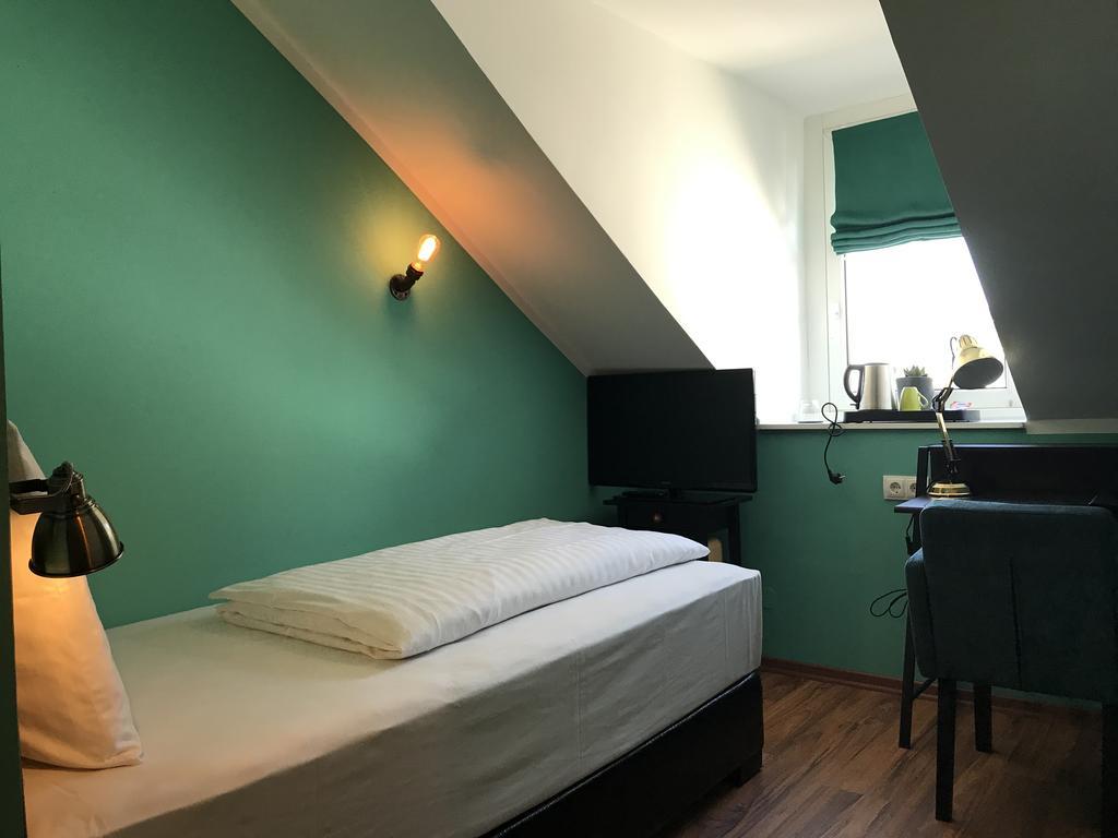 Smarthotel Mystique Self Check-In Бад-Хомбург-фор-дер-Хёэ Экстерьер фото