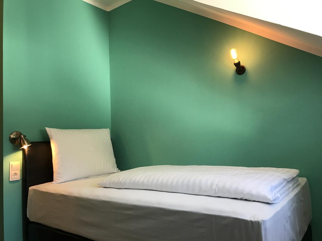 Smarthotel Mystique Self Check-In Бад-Хомбург-фор-дер-Хёэ Экстерьер фото